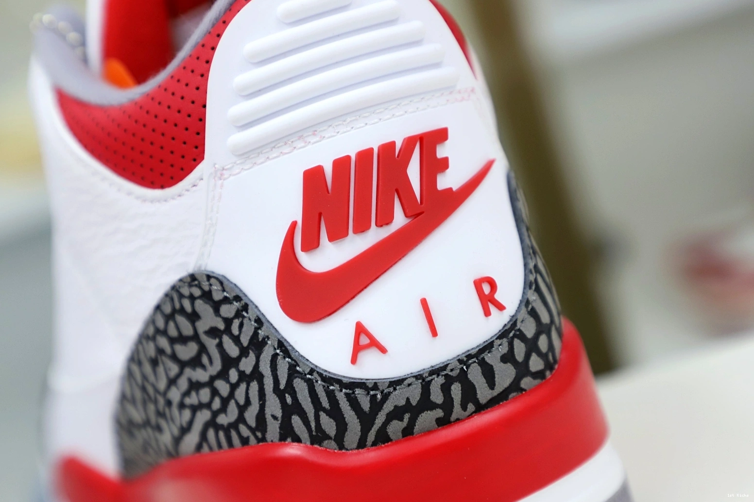 1st Kicks AIR JORDAN BestValue 3RETRO Kimikick 1952 1122